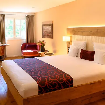 Отель Chateau De Pourtales 3*