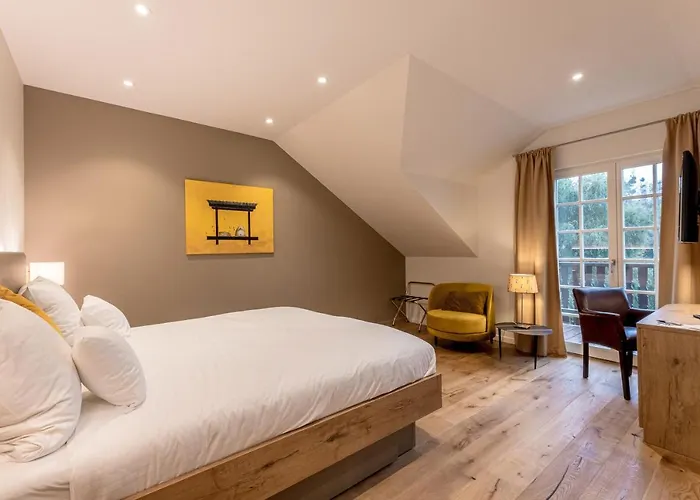 Chateau De Pourtales Hotel 3*