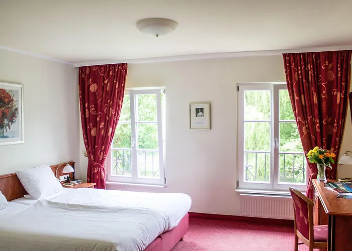 Chateau De Pourtales