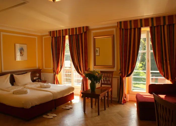 Chateau De Pourtales 3*