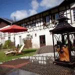 Chateau De Pourtales Hotel
